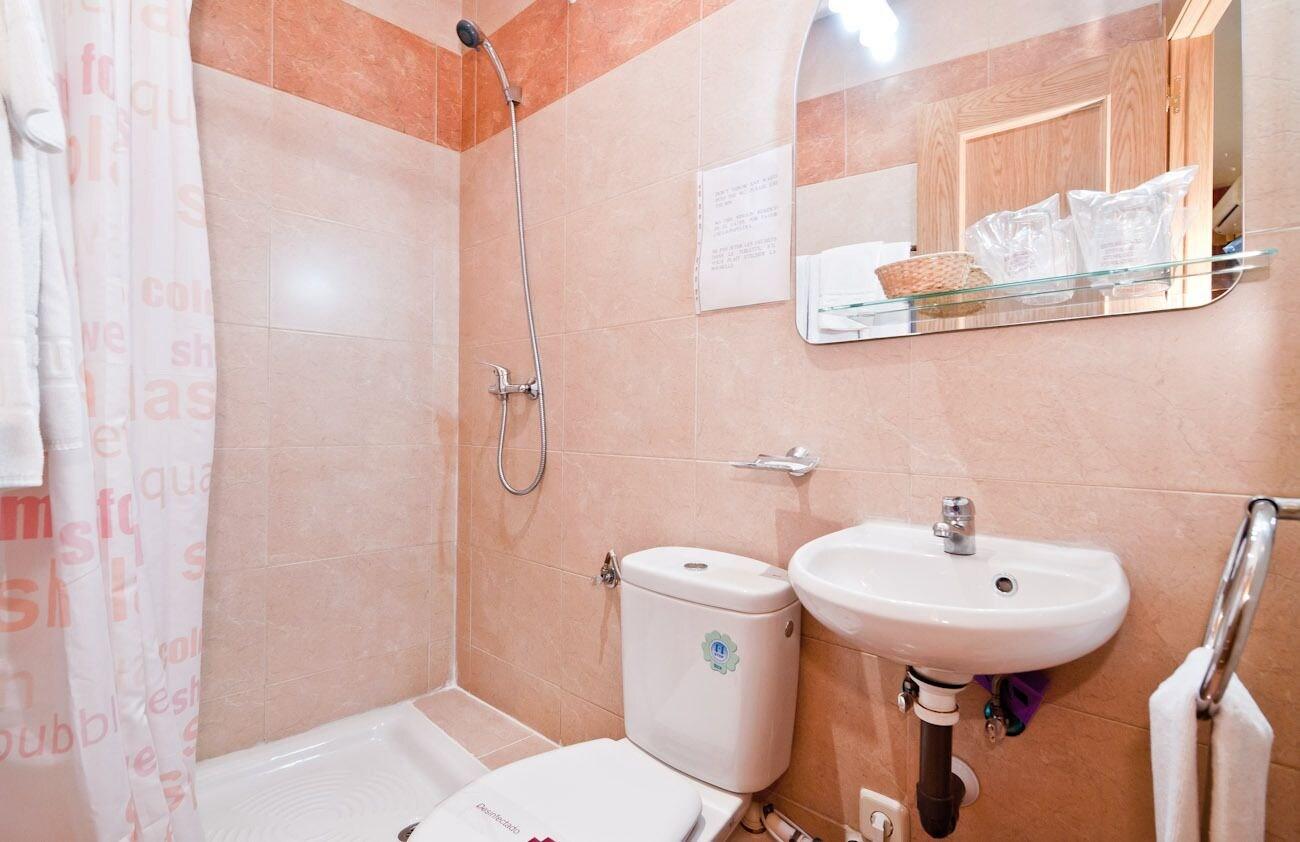 Hostal Las Cortes Madrid Exterior foto